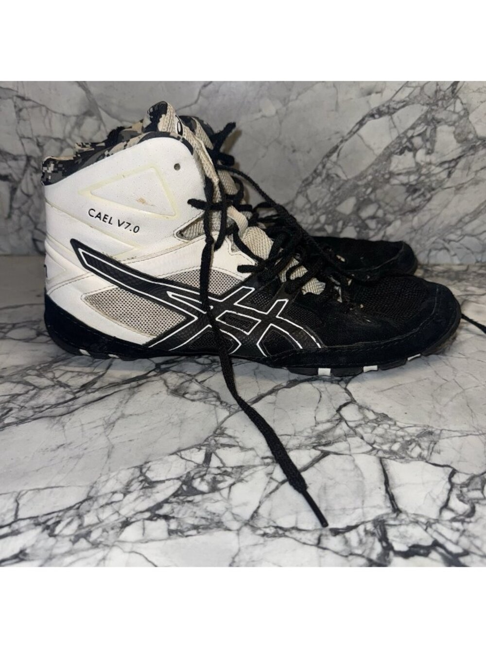 Asics Cael V7.0 Wrestling Shoes Men's US 9.5 Black White Camo J605Y